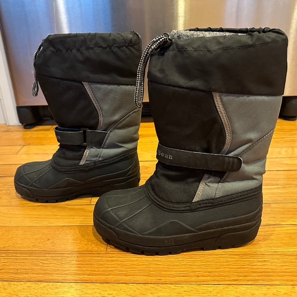 LL Bean Northwoods Kids size 4 Waterproof Winter Boots - Picture 3 of 12
